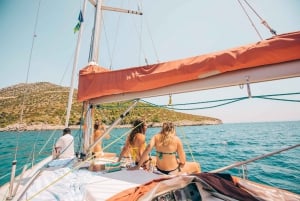 From Hvar: Boat Tour to Pakleni Islands on a Comfort Yacht