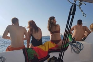 Au départ de Hvar : Excursion en bateau vers les îles Pakleni à bord d'un yacht confortable