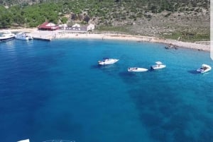Depuis Krk : Excursion d'une journée à Rab et 4 îles en catamaran à moteur