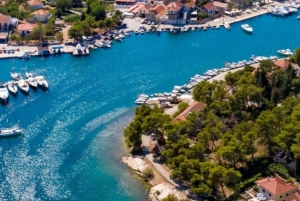 Makarskasta: Hvarin ja Bračin saari : Päiväretki pikaveneellä