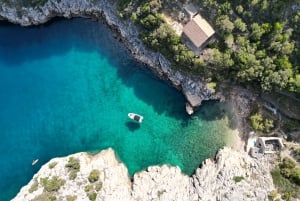 De Makarska: Passeio de lancha pela costa norte da Ilha de Hvar