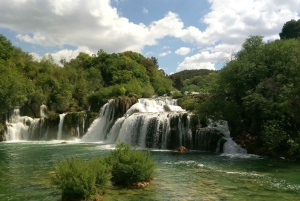 Från Makarska: Krka vattenfall & Šibenik dagsutflykt