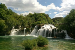 Fra Makarska: Krka-vandfald og dagsudflugt til Šibenik