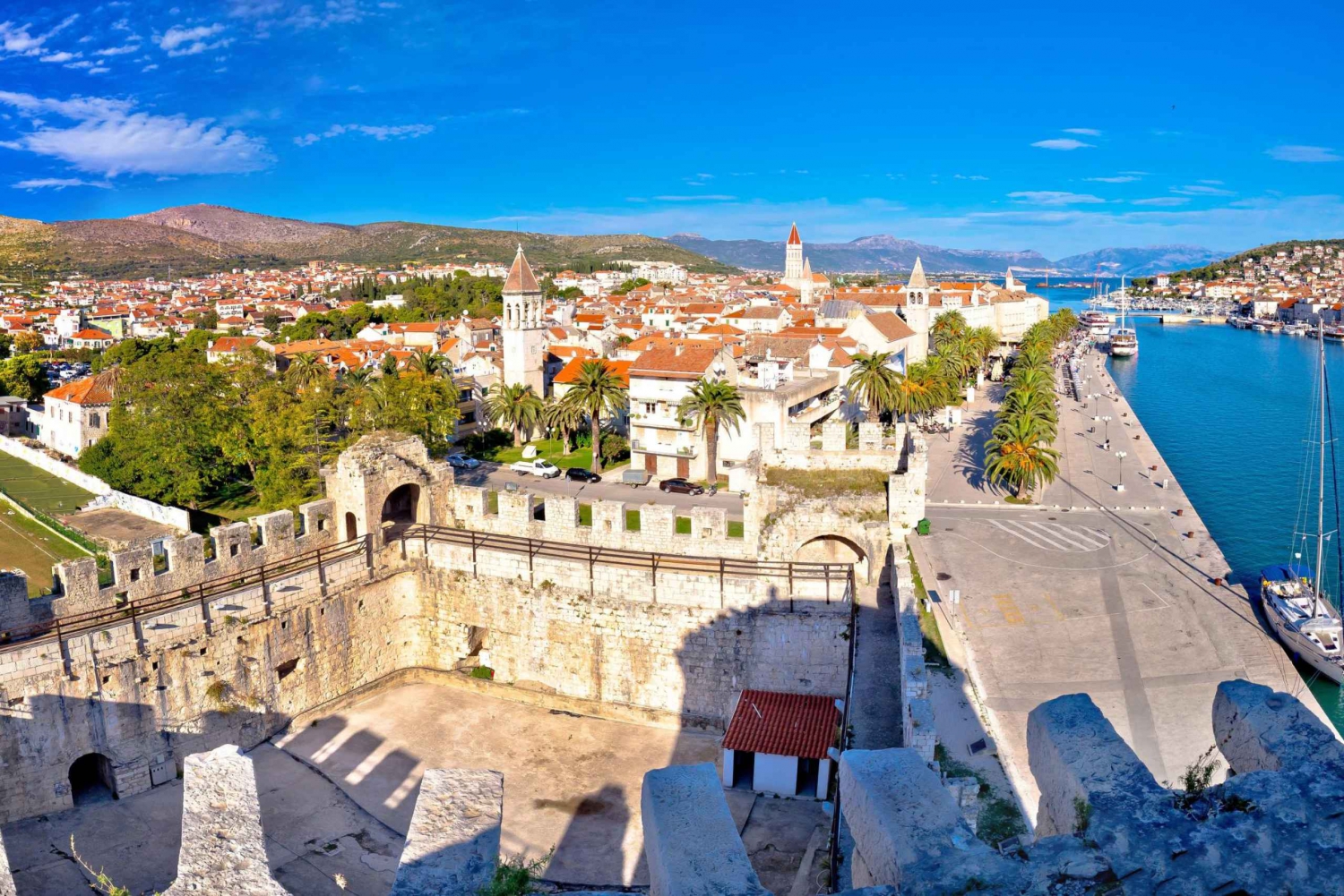 From Makarska Riviera: Full-Day Split & Trogir Tour