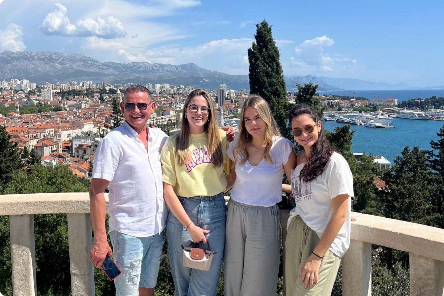 Desde la Riviera de Makarska: tour en grupo reducido de la ciudad de Split.