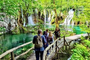 Au départ de Split/Trogir : Visite guidée des lacs de Plitvice en groupe