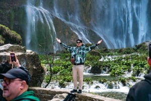 Da Spalato/Trogir: Tour guidato di gruppo dei Laghi di Plitvice