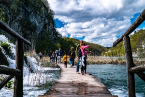 Splitistä/Trogirista: Plitvicen järvien opastettu ryhmäkierros