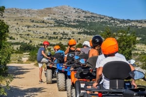 De Split: Passeio de quadriciclo na montanha com piquenique