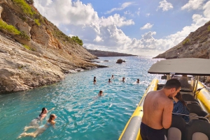 Från Split: Blå grottan, Mamma Mia, Vis och Hvar – tur till 5 öar