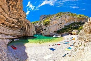 Au départ de Split : Grotte bleue et Hvar en bateau de luxe