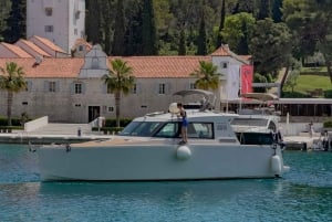 Z Splitu: Błękitna Jaskinia i Hvar – wycieczka z przewodnikiem luksusową łodzią