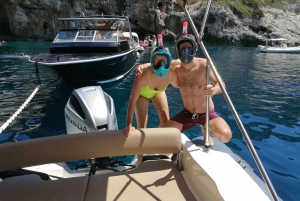 Da Spalato: Grotta Azzurra, Mamma Mia, Hvar e tour in barca delle 5 Isole