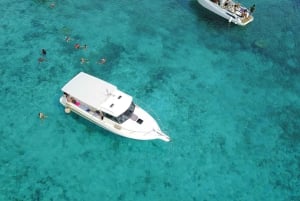 Desde Split: Cueva Azul, Hvar y Mamma Mia, excursión por 5 islas