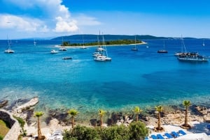 From Split: Blue Lagoon & 3 Islands Cruise with Lunch