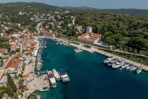 From Split: Blue Lagoon & 3 Islands Cruise with Lunch