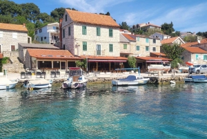 Von Split aus: Trogir, Blaue Lagune, Maslinica Bootstour