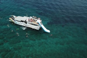 Desde Split: Excursión en barco por la Laguna Azul y las Islas con almuerzo