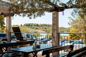 Fra Split: Bådtur til Den Blå Lagune og øerne med frokost