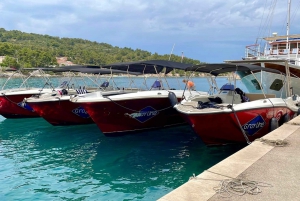 Split: Half-Day Blue Lagoon, Shipwreck, and Trogir Boat Tour