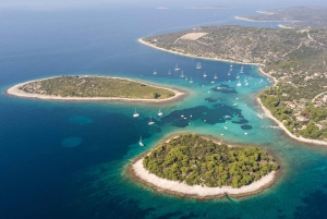 From Split: Blue Lagoon, Trogir and 3 Islands Speedboat Ride