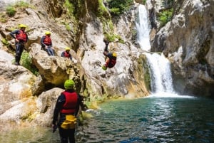 Fra Split: Canyoning på Cetina-floden