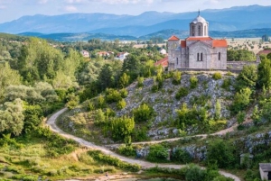 Au départ de Split : Printemps de Cetina et lac Peruća Paddleboarding Tour