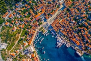 クロアチア、スプリト発：青の洞窟＆フヴァル島 5 島ツアー