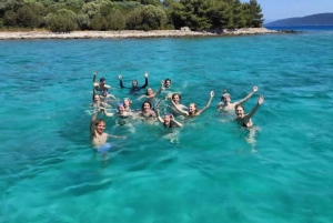 From Split: Half-Day Blue Lagoon and Trogir Boat Tour