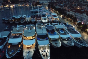 From Split: Hvar Nightlife Tour - A Town for Party Lovers