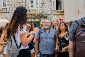 Vanuit Split: Krka watervallen cruise & Trogir wandeltour