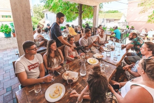Vanuit Split: Krka watervallen, culinaire tour en wijnproeverij