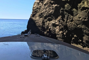 From Split: Luxury Cabin Boat Tour to The Blue Cave and Hvar