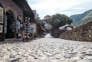 Desde Split: Excursión a Mostar y las Cascadas de Kravice con ticket de entrada