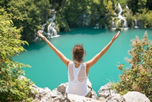 From Split or Trogir: Plitvice Lakes Full-Day Trip