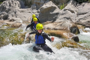 Desde Split o Zadvarje: Barranquismo en el río Cetina
