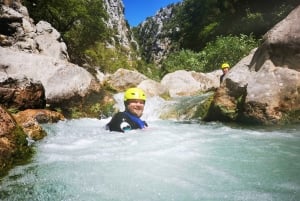 Desde Split o Zadvarje: Barranquismo en el río Cetina