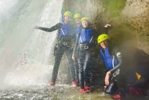 Desde Split o Zadvarje: Barranquismo en el río Cetina