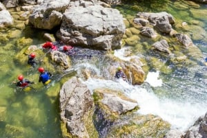 Fra Split eller Zadvarje: Ekstrem canyoning på Cetina-floden