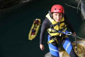 Fra Split eller Zadvarje: Extreme Canyoning på Cetina-floden