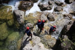 De Split ou Zadvarje: Canyoning extremo no rio Cetina