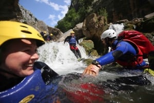 Från Split eller Zadvarje: Extrem kanjonåkning på Cetina-floden