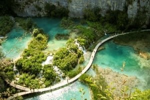 De Split: Excursão de um dia com guia de turismo aos Lagos Plitvice