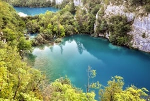 De Split: Excursão de um dia com guia de turismo aos Lagos Plitvice