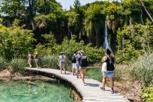 Depuis Split : Visite guidée des lacs de Plitvice avec billets d'entrée