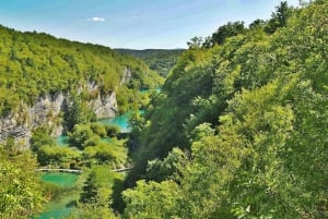 Splitistä: Plitvicen järvien kansallispuistoon.