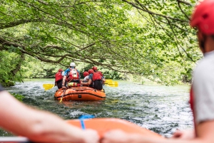 Split: Premium Rafting, grottutforskning, klipphoppning och picknick