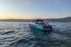 From Split: Sunset Powerboat Cruise with Unlimited Drinks