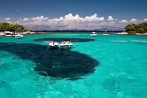 Från Split/Trogir: Blå lagunen & 2 öar halvdag Privat