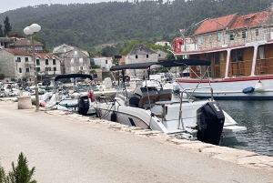 Från Split/Trogir: Blå lagunen & 2 öar halvdag Privat
